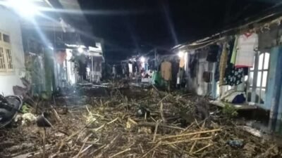 Kondisi rumah warga yang terdampak banjir bandang. (Foto: Istimewa - ZONA INDONESIA)