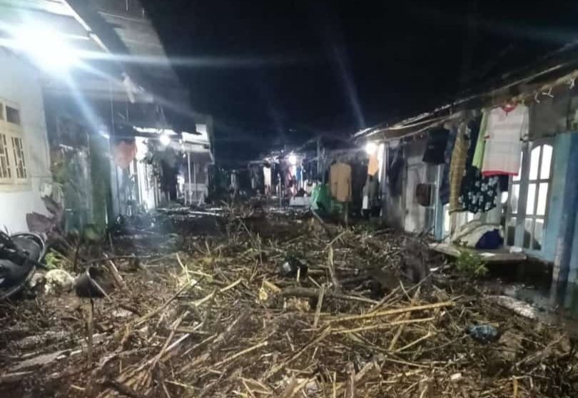 Kondisi rumah warga yang terdampak banjir bandang. (Foto: Istimewa - ZONA INDONESIA)