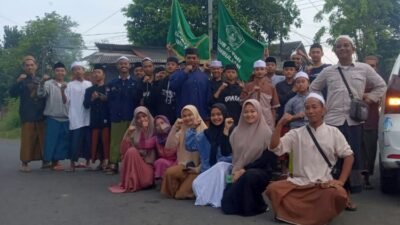 Tingkatkan Rasa Empati, IKSASS Jember Sub Mumbulsari Bagi-bagi Takjil