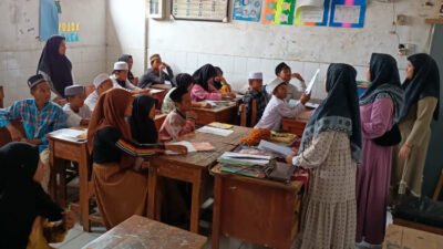 Suasana ruang kelas di kegiatan R2S