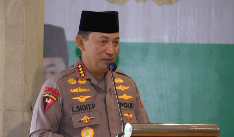 Kapolri Jenderal Sigit Prabowo, saat memberi imbauan kepada masyarakat yang hendak mudik 2023. (Foto: Humas Polres Jember - ZONA INDONESIA)