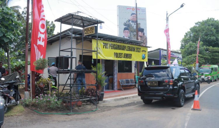 Salah satu Pos Pelayanan Operasi Ketupat Semeru 2023. (Foto: Humas Polres Jember - ZONA INDONESIA)