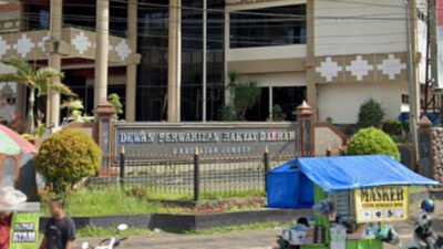 Kantor DPRD Jember tampak dari luar. (Foto: Istimewa - ZONA INDONESIA)
