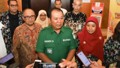 Bupati Jember, Hendy Siswanto, saat diwawancarai awak media, Sabtu (24/6/2023). (Foto: Diskominfo Jember)