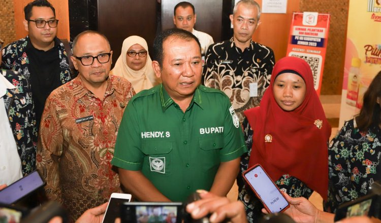 Bupati Jember, Hendy Siswanto, saat diwawancarai awak media, Sabtu (24/6/2023). (Foto: Diskominfo Jember)