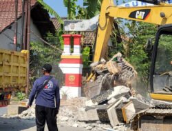 Sudah 50 Tugu Perguruan Silat di Madiun Dibongkar dengan Sukarela