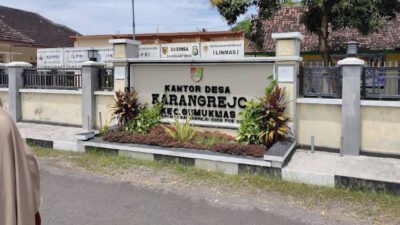 Kantor Desa Karangrejo, salah satu desa yang bakal menggelar Pilkades serentak. (Foto: Google Maps, di post oleh Grady Dafinsyah)