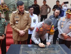 Kapolda Jatim Resmikan Gedung Polsubsektor Polres Probolinggo