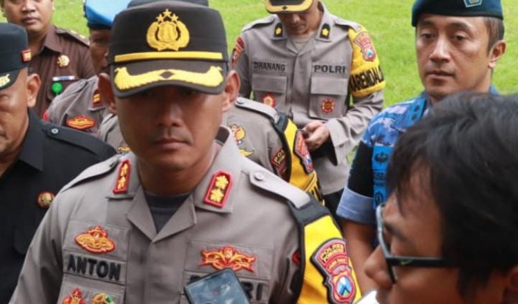 Kapolres Ponorogo saat diwawancarai awak media. (Foto: Istimewa)