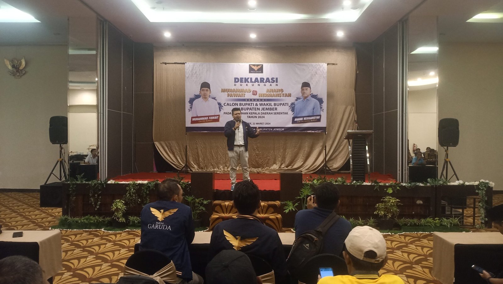 DPC Partai Garuda Jember deklarasi dukungan kepada Muhammad Fawait dan Anang Hermansyah sebagai Cabup - Cawabup Jember. (Foto: Zainul Hasan - zonaindonesia.co.id)