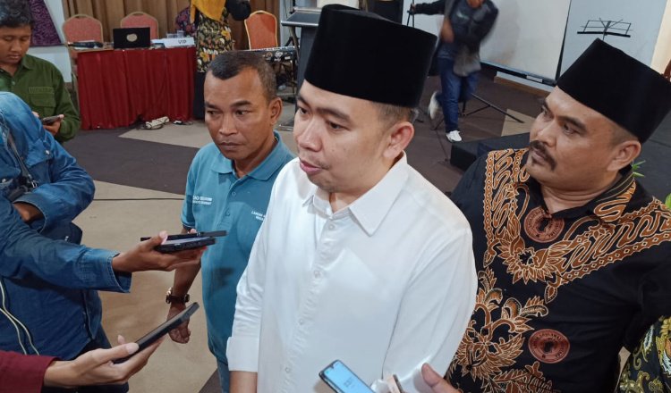 Anggota DPRD Jawa Timur, Muhammad Fawait, saat diwawancarai awak media Jumat (8/3/2024). (Foto: Teamwork)