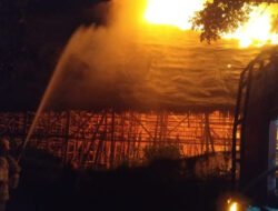 Gudang PTPN X Ajung Jember Ludes Terbakar Saat Sahur