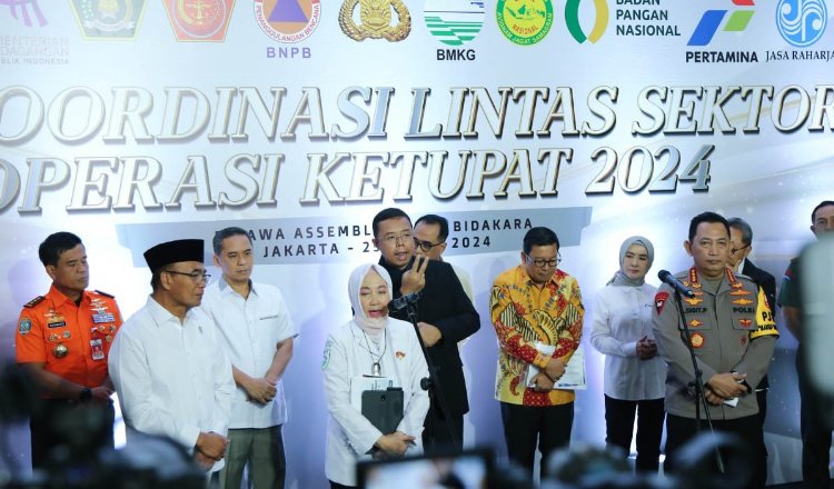 Kepala BMKG menyampaikan imbauannya usai rapat koordinasi kesiapan lintas sektor dalam Operasi Ketupat 2024 di Jakarta, Senin (25/3/2024). (Foto: Istimewa)