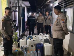 Di Situbondo, Puluhan Jerigen Isi Arak Siap Beredar saat Ramadan