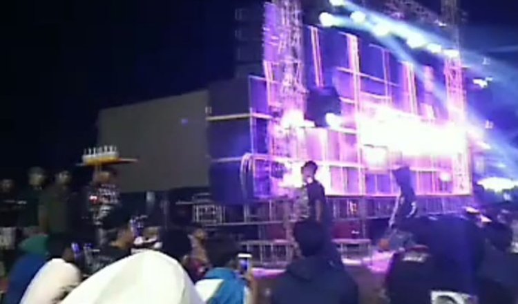 Cek sound horeg di lapangan Desa Sidomukti, Jumat (29/3/2024). (Foto: Istimewa)