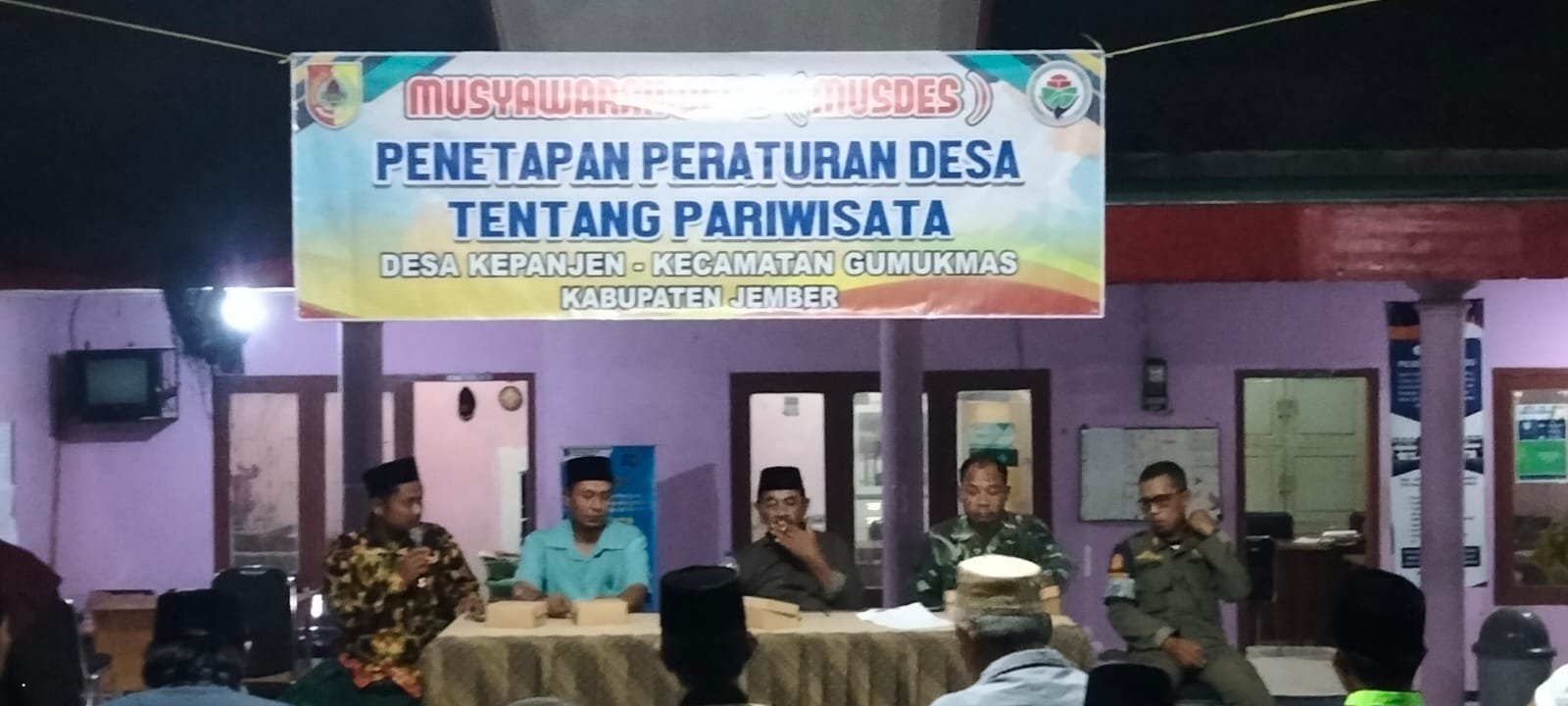 Musdes penetapan peraturan desa tentang pariwisata, Rabu (23/4/2024), malam. (Foto: Istimewa)