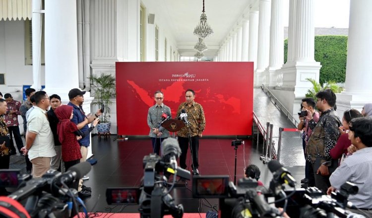Rapat terbatas Pemerintah Indonesia di Istana kepresidenan, Jakarta, Kamis (18/4/2024). (Foto: kominfo.go.id)
