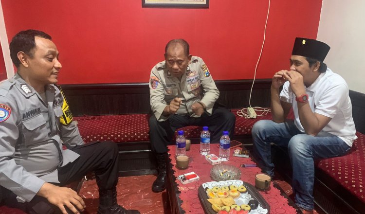 Intelkam Polres Jember berkunjung ke Kantor DPC PDI Perjuangan. (Foto: Istimewa)