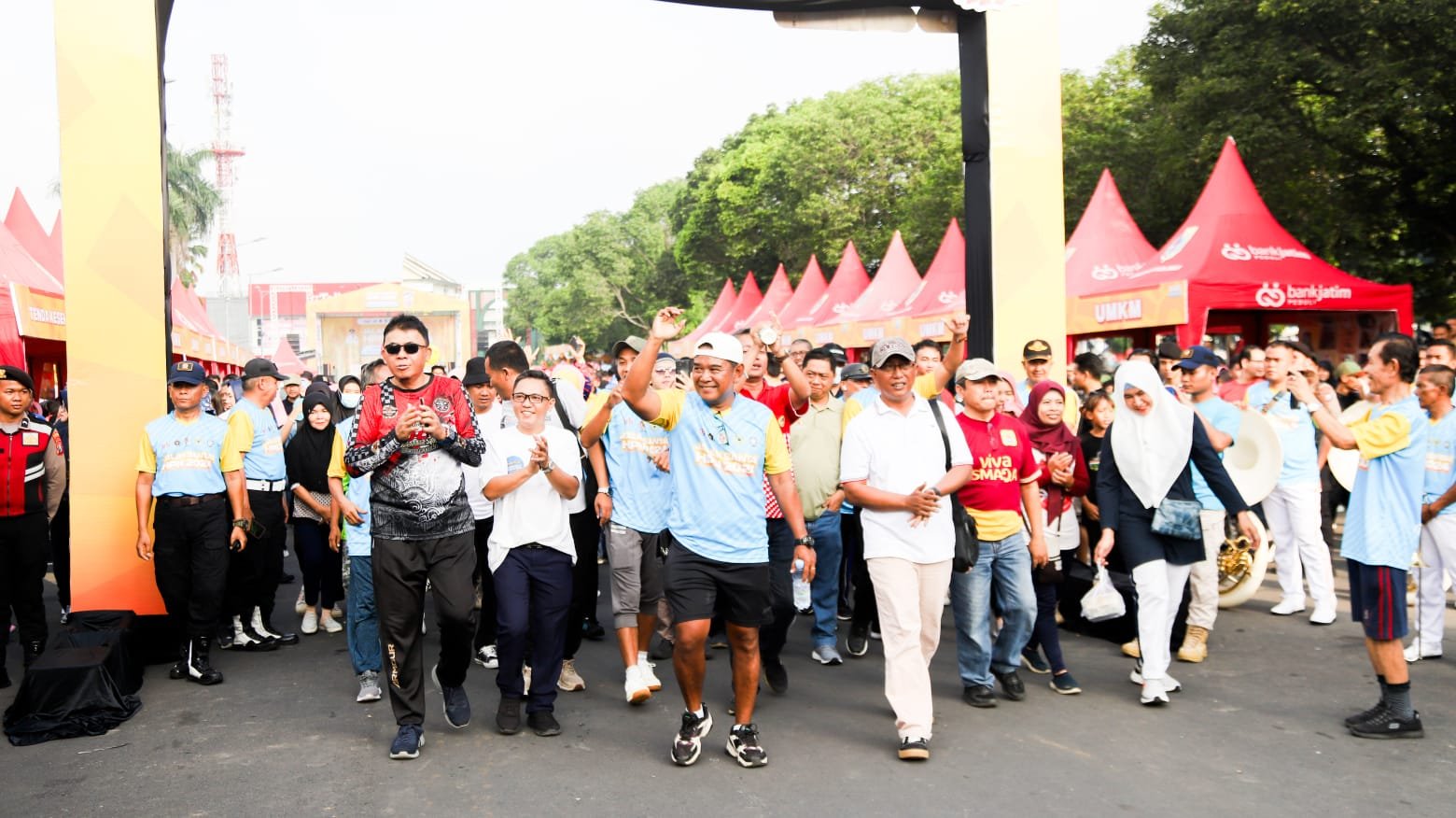Peserta saat start dari depan Kantor Bupati Jember. (Foto: Istimewa)
