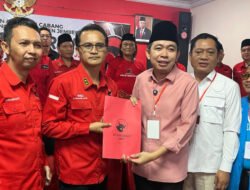 Gus Fawait Setorkan Formulir Pendaftaran Bacabup ke DPC PDIP Jember