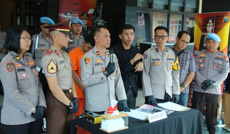 Konferensi pers di Mako Polresta Malang. (Foto: Istimewa)