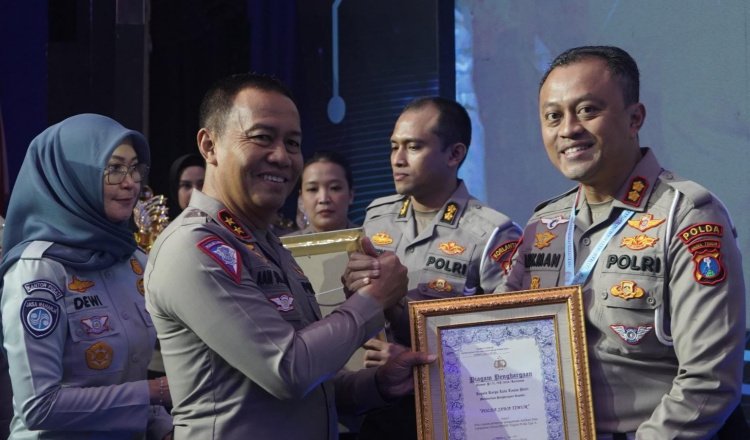 Ditlantas Polda Jawa Timur dan Kapolri Jenderal Polisi Listyo Sigit Prabowo. (Foto: Istimewa)