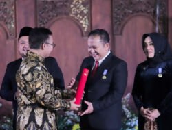 Bupati Jember Raih Penghargaan Manggala Karya Kencana