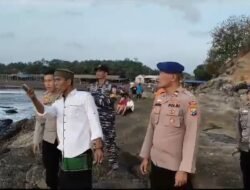 Tiga Remaja Terseret Ombak Pantai Payangan Jember: 1 Hilang, 2 Selamat