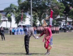 Bupati Jember Pamer Baju Adat Bali saat Harlah Pancasila 2024