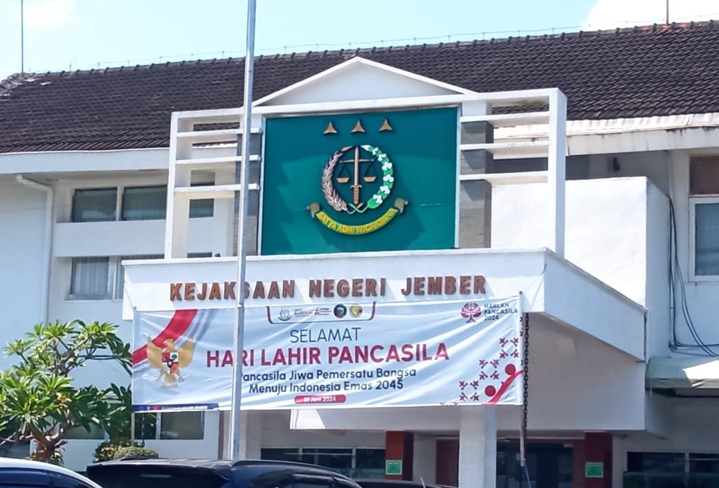 Kantor Kejari Jember. (Foto: Zainul Hasan)