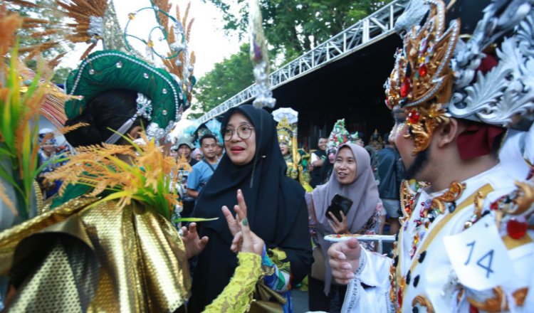 Bupati Ipuk menyemangati para talent BEC 2024. (Foto: BeritaBwi)