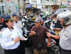 Jukir Liar di Surabaya Semakin Menjamur
