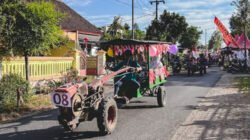 Parade traktor dan jalan santai di Desa Cakru. (Foto: Diskominfo Jember)