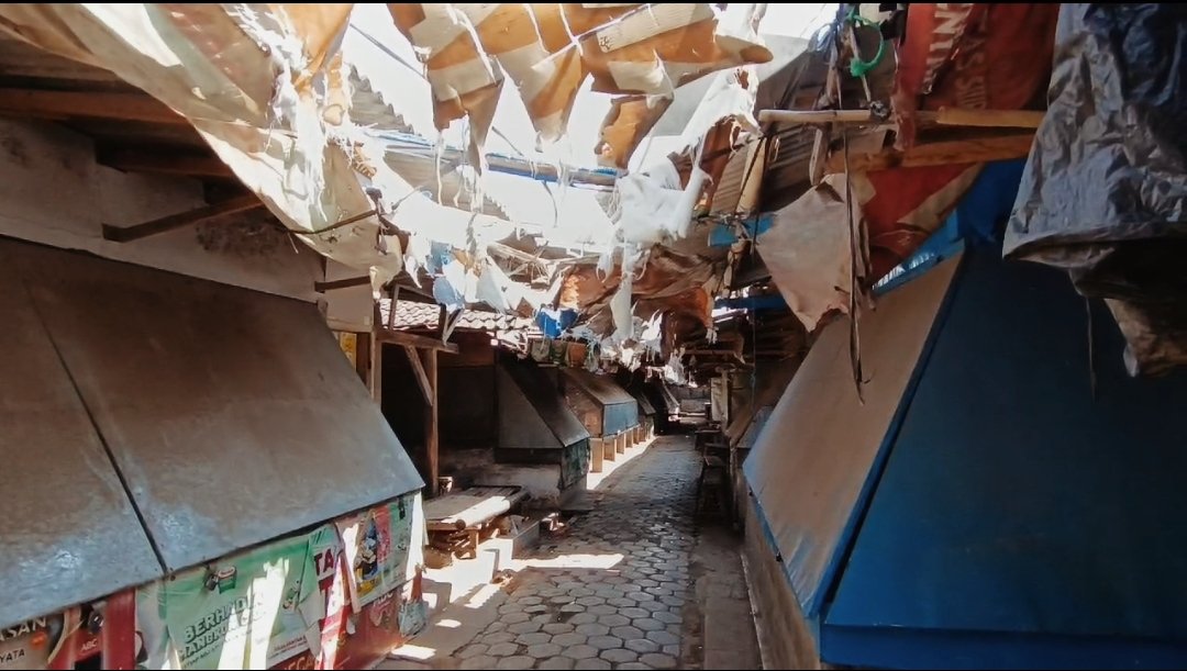 Kondisi Pasar Dukuh Dempok di siang hari. (Foto: Teamwork)
