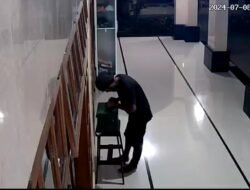 Pencuri Kotak Amal Masjid Al Huda di Jember Terekam CCTV