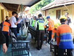 PT KAI Daop 9 Jember Tertibkan 6 Rumah Aset Negara di Jalan Mawar