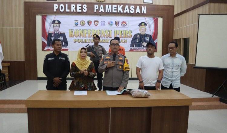 Konferensi pers ungkap kasus pemerkosaan anak di bawah umur di Pamekasan. (Foto: Istimewa)