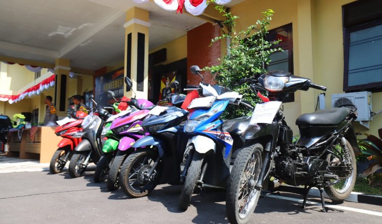 Barang bukti motor diamankan di Mako Polres Magetan. (Foto: Istimewa)