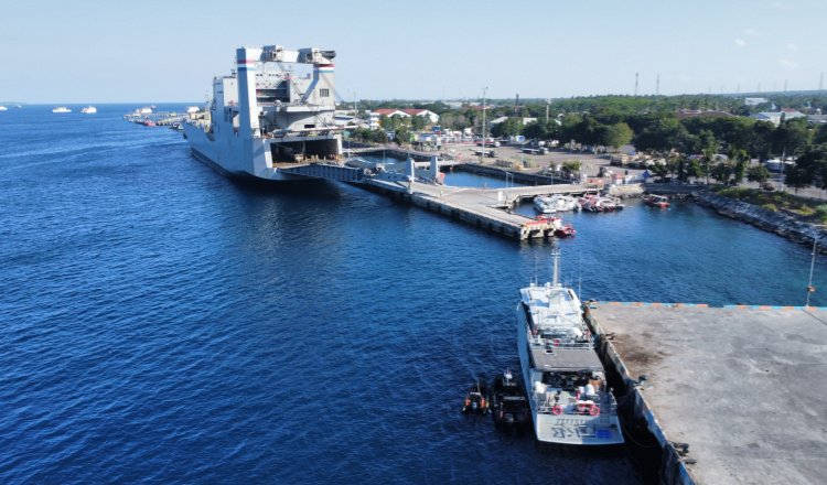 Terlihat beberapa personel AS dan Marinir Lanal Banyuwangi Turunkan Armada jelang Garuda Shield 2024, Senin (12/8/2024). (Foto: Istimewa)