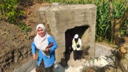 Warga Desa Cakru berkunjung ke situs sejarah Pendem, Sabtu (17/8/2024). (Foto: Istimewa)