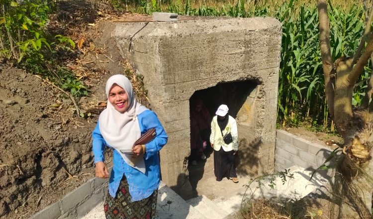 Warga Desa Cakru berkunjung ke situs sejarah Pendem, Sabtu (17/8/2024). (Foto: Istimewa)