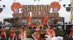Festival South Beach Segoro Topeng Kaliwungu. (Foto: Humas Polres Lumajang)