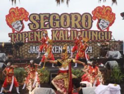 Segoro Topeng Kaliwungu Lumajang Kembali Memikat di Pantai Watu Pecak!