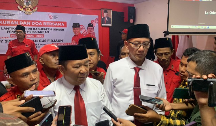 Hendy - Firjaun diwawancarai awak media. (Foto: Zainul Hasan)
