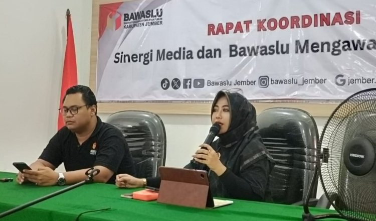 Rapat Koordinasi Media dan Bawaslu Jember Mengawal Pilkada 2024. (Foto: Teamwork)