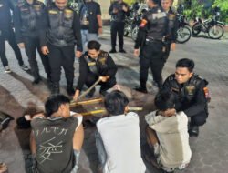 Gangster Berulah di Pasar Kembang Surabaya, Warga dan Polisi Bersatu Tangkap Pelaku!