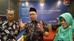 Anggota Komisi X DPR RI diwawancarai awak media. (Foto: Teamwork)