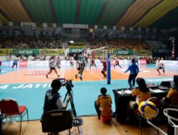 Pertandingan Sengit, Tim Voli Jatim Kalahkan PMJ di Kapolri Cup 2024