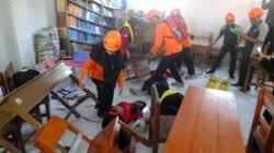 Simulasi Gempa Megathrust. (Foto: Dokumentasi BPBD Jember)