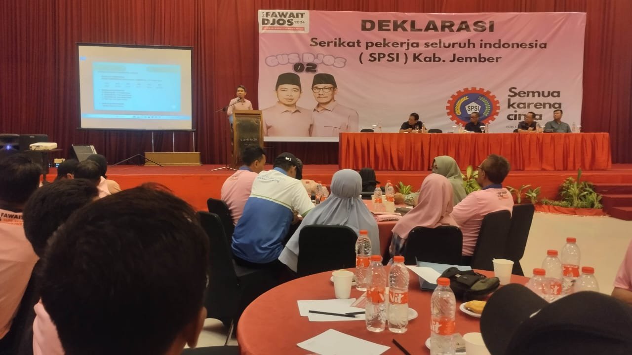 SPSI Jember deklarasi dukungan ke Gus Fawait - Djoko, Minggu (13/10/2024). (Foto: Istimewa)